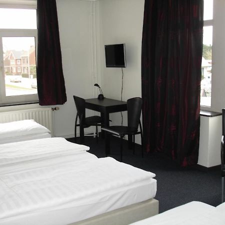Hotel Admiraal Lanaken Habitación foto