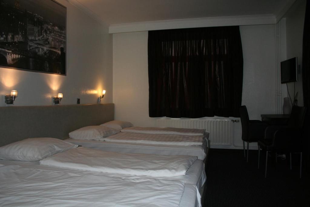 Hotel Admiraal Lanaken Habitación foto