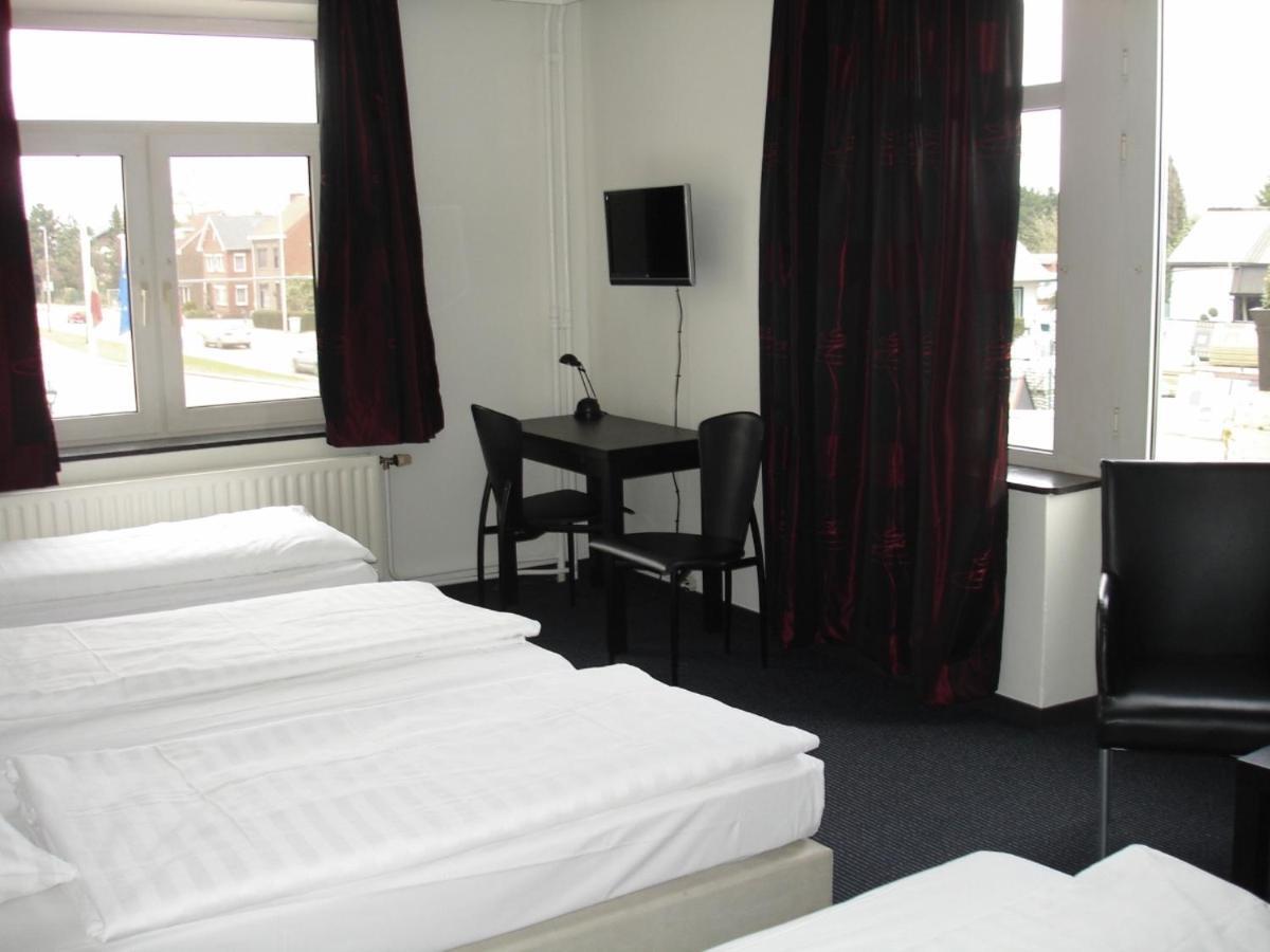 Hotel Admiraal Lanaken Habitación foto